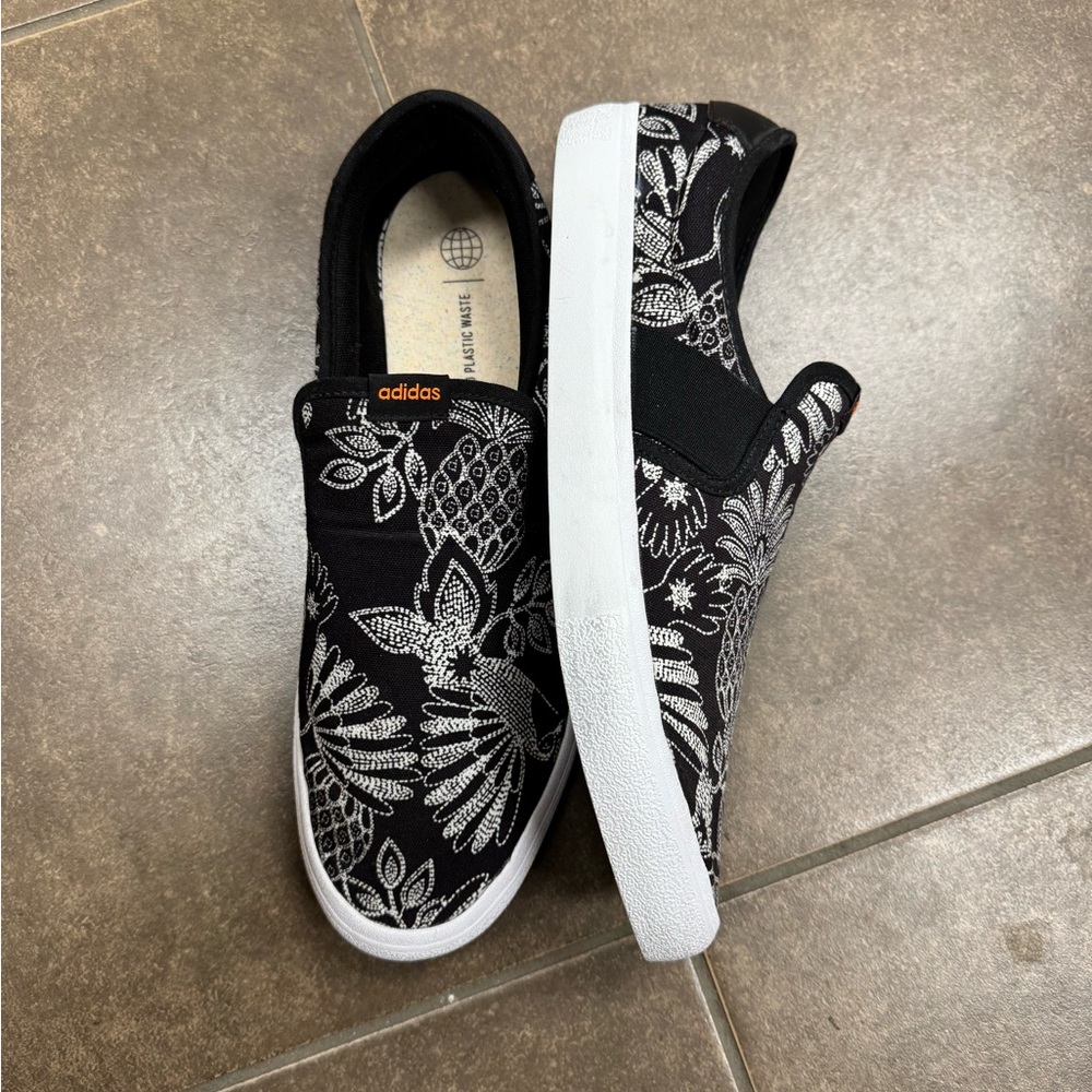 Adidas VULCRAID3R Mens Slip On size 13 - Black and White - Picture 8 of 9